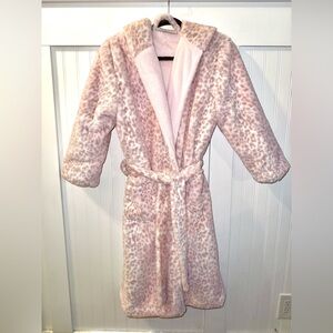 Minky Couture - Pink Leopard Print Robe with Hood - Size XS ✨SO SOFT INSIDE✨